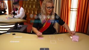Muôn vàn lợi ích khi an hem chơi game bài andar bahar tại DA88